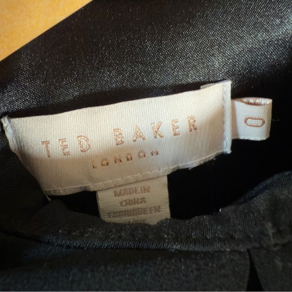 Ted Baker Black Velvet dress with embellished removable collar Size: 0 - Picture 9 of 9